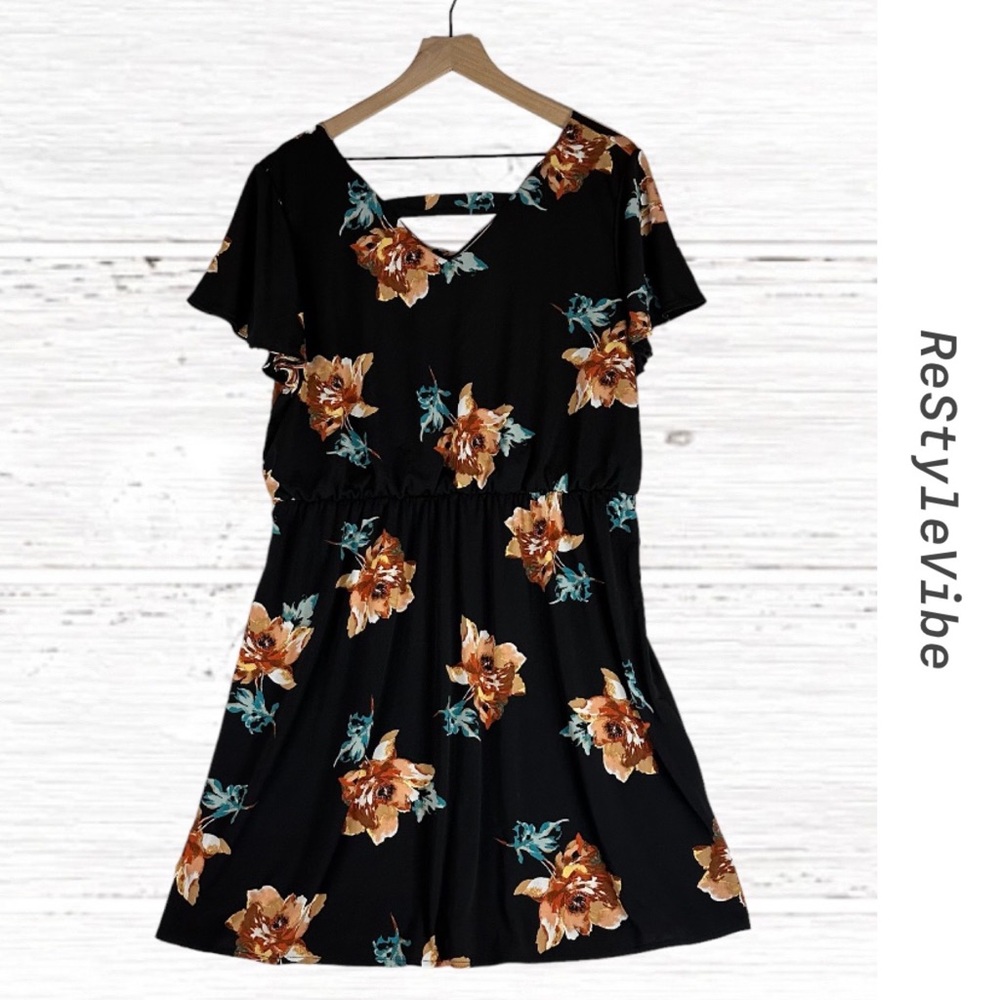 MAURICES Women’s Plus Size 0 0X Dress Floral Elastic Waistline V-Neck